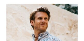 camisa estampada slim fit flores multicolor