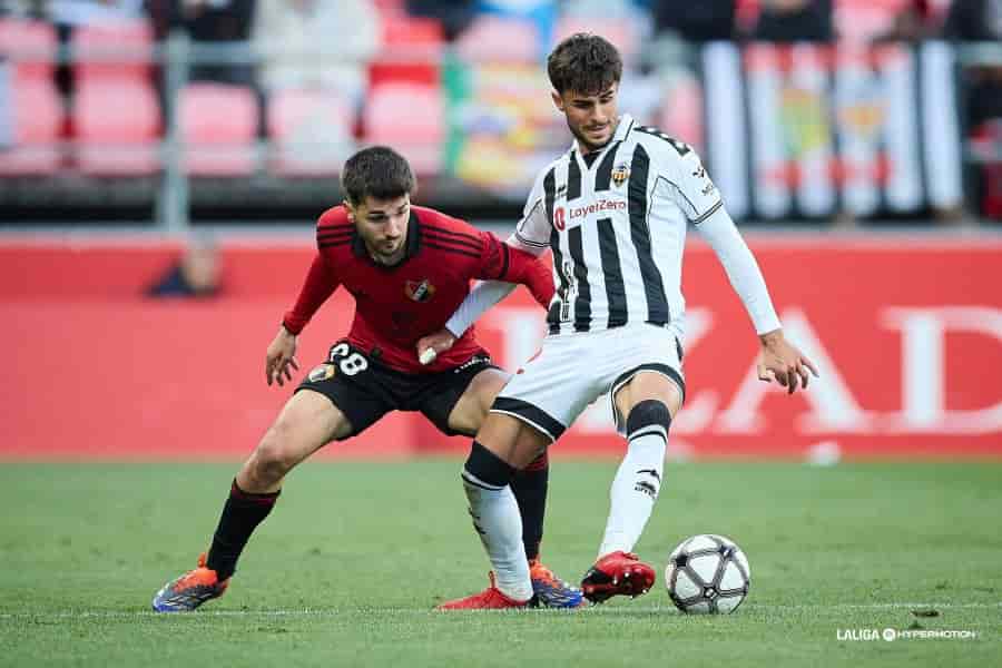 partido CD Castellón vs Mirandés empate 2-2 en Anduva fútbol Segunda División